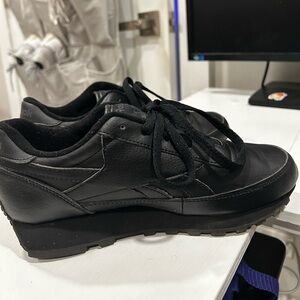 Reebok Men's Classic Renaissance Wide 4e Walking Shoe